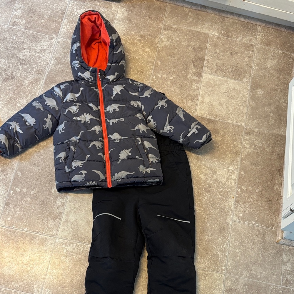 Boys 4T Snowpants and Coat Set